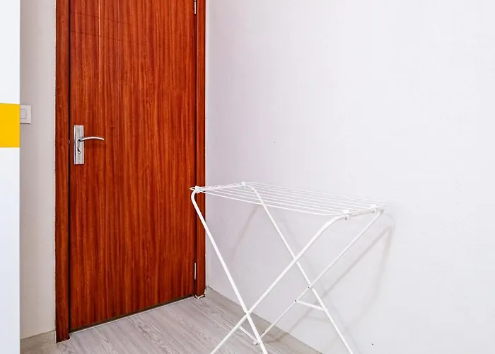 Perfect Near Sea Garden 3 Apartment Warna